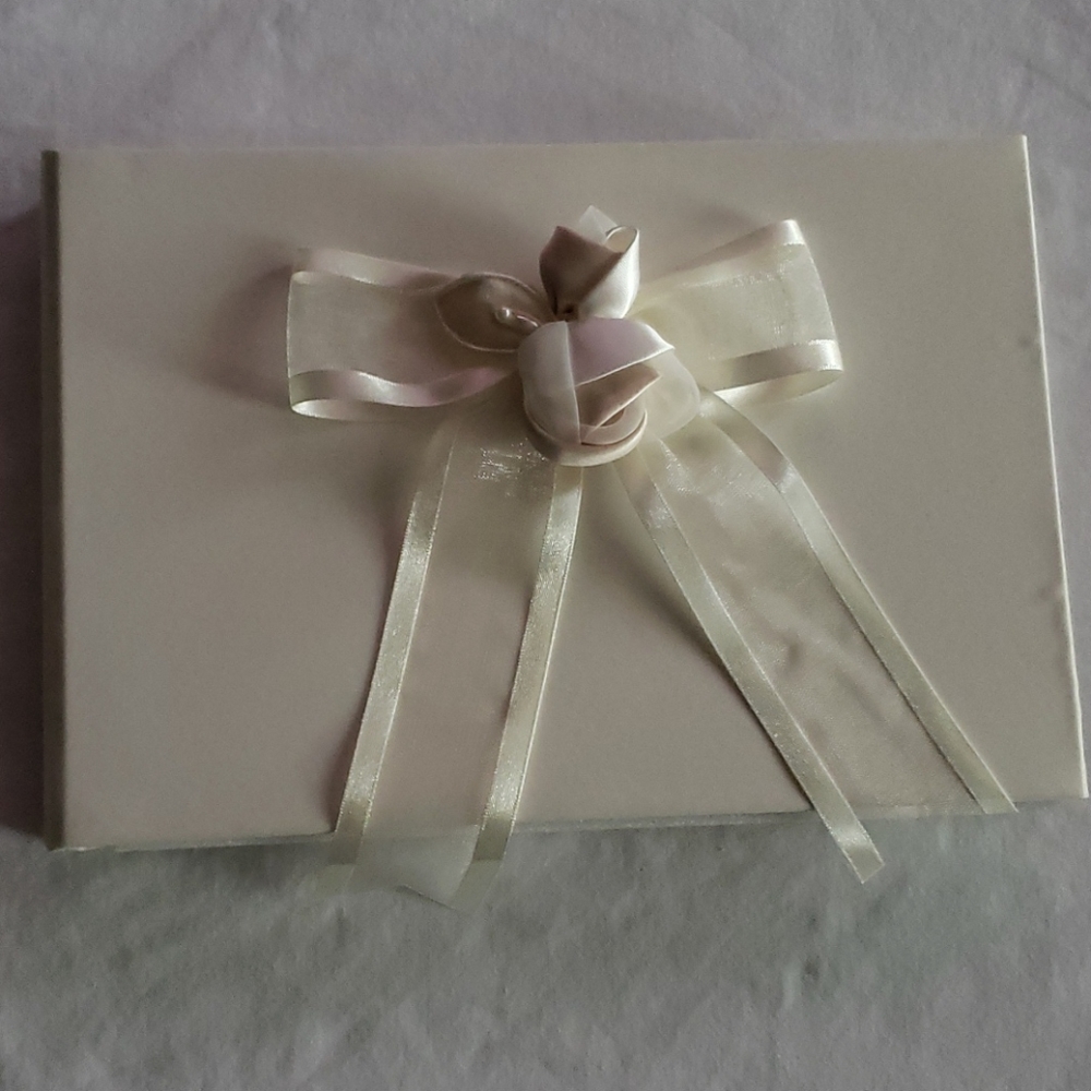 David's Bridal Guest Signature Book w/Pen